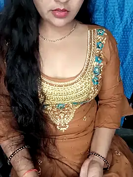 Snapshot of Rashmi_011 chatting on March 19, 2026, 12:36 am Rashmi 011 online show from March 19, 2026, 12:36 am