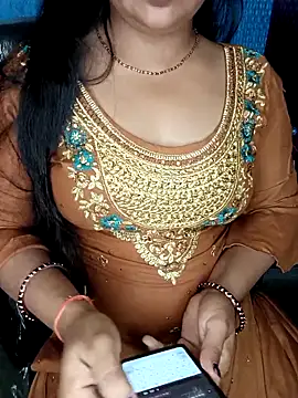 Snapshot of Rashmi_011 chatting on March 19, 2026, 2:21 pm Rashmi 011 online show from March 19, 2026, 2:21 pm