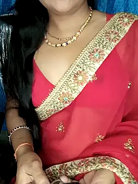 Snapshot of Rashmi_011 chatting on March 28, 2026, 12:43 am Rashmi 011 online show from March 28, 2026, 12:43 am