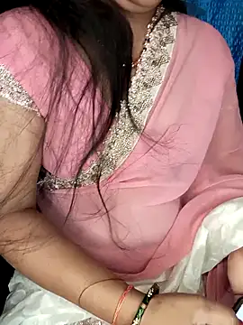 Snapshot of Rashmi_011 chatting on April 13, 2026, 11:54 pm Rashmi 011 online show from April 13, 2026, 11:54 pm