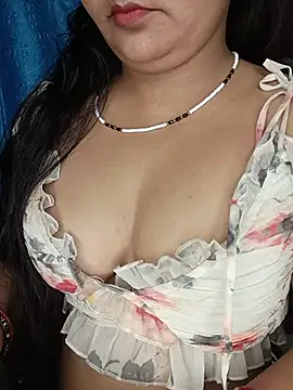 Snapshot of Rashmi_011 chatting on July 1, 2026, 11:59 pm Rashmi 011 online show from July 1, 2026, 11:59 pm