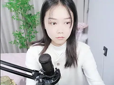 Snapshot of mili0923 chatting on October 20, 2025, 7:20 am mili0923 online show from October 20, 2025, 7:20 am