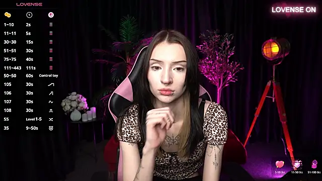 Trix Void online show from February 12, 2026, 10:54 am