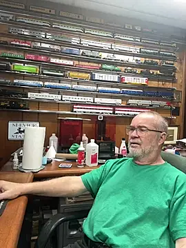 Jcaspen online show from April 15, 2026, 1:18 pm