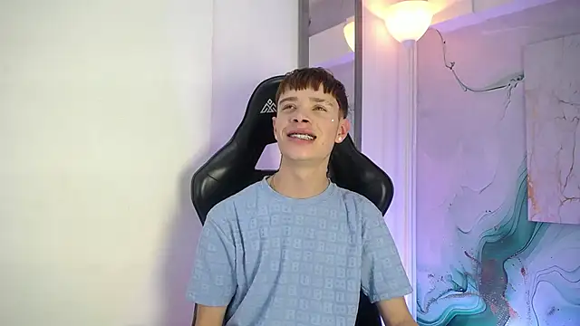 Snapshot of JackFrosst chatting on July 11, 2026, 12:19 pm JackFrosst online show from July 11, 2026, 12:19 pm