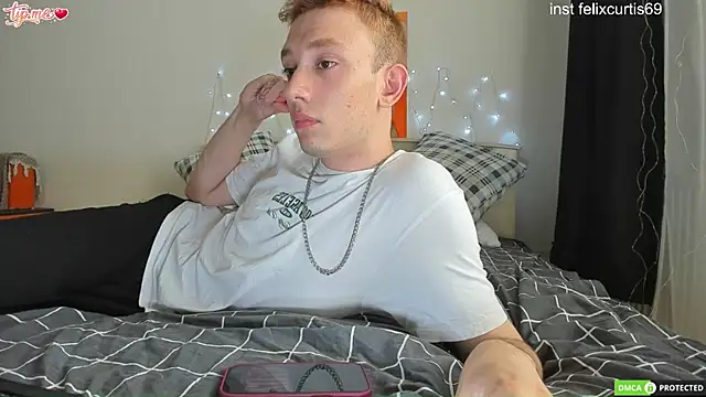 felixcurt69 online show from July 22, 2026, 10:07 am