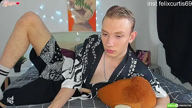 felixcurt69 online show from August 2, 2026, 8:13 am