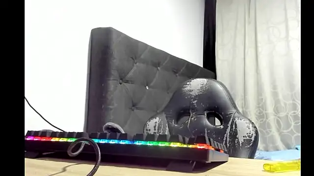 coolfriki online show from March 7, 2026, 9:17 am