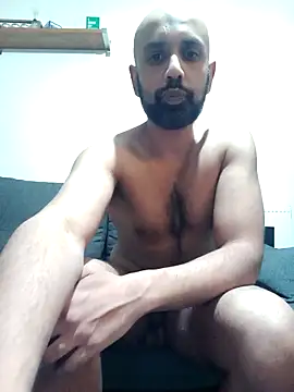 T1T012 online show from February 8, 2026, 1:53 am