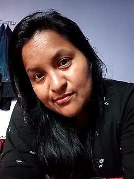 Snapshot of lucia00xx chatting on March 3, 2026, 10:48 pm lucia00xx online show from March 3, 2026, 10:48 pm