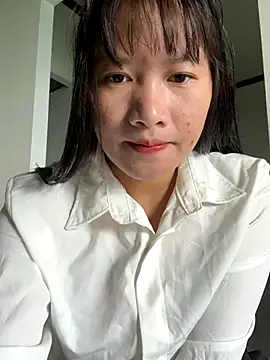 TrangNemo online show from October 26, 2025, 12:27 am