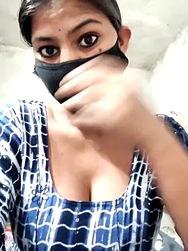 Miya sistar online show from November 22, 2025, 5:01 pm