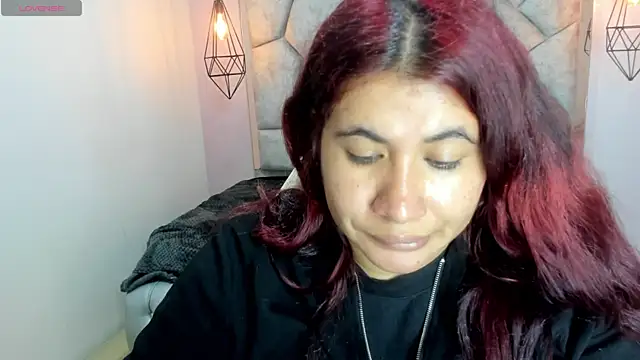 Addyy 02 online show from April 18, 2026, 7:29 pm