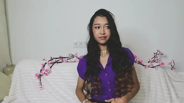 Snapshot of SelinaLukas chatting on October 12, 2025, 4:06 pm SelinaLukas online show from October 12, 2025, 4:06 pm