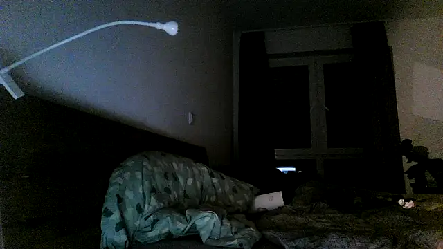 MolleDolle online show from November 25, 2025, 7:25 pm