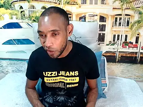 Snapshot of IndianMagicMike chatting on June 25, 2026, 3:38 pm IndianMagicMike online show from June 25, 2026, 3:38 pm