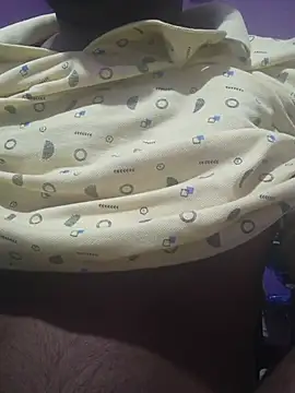 Y0ur Slave online show from November 7, 2025, 4:40 pm