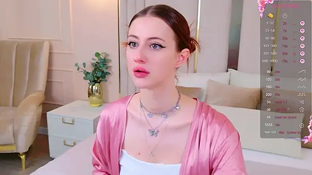 JessiJull online show from October 19, 2025, 5:02 pm