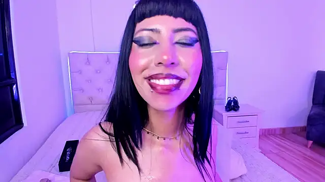 Nina fox 0691 online show from May 15, 2026, 11:23 pm