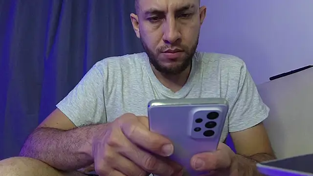 Alessfuck friends online show from March 22, 2026, 10:24 pm