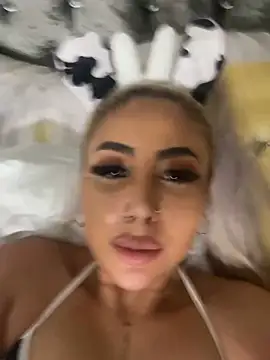 Snapshot of zara_bellexx chatting on February 23, 2026, 6:33 am zara bellexx online show from February 23, 2026, 6:33 am