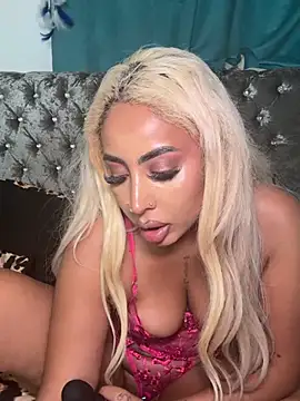 Snapshot of zara_bellexx chatting on May 15, 2026, 2:18 am zara bellexx online show from May 15, 2026, 2:18 am