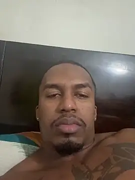 Snapshot of DenzelRios chatting on June 26, 2026, 3:00 am DenzelRios online show from June 26, 2026, 3:00 am