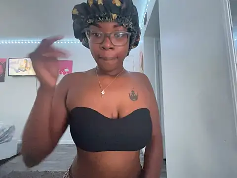 twerkaholic120 online show from October 21, 2025, 3:46 pm