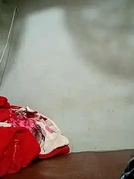 Snapshot of ladzy_sexy chatting on March 13, 2026, 2:45 pm ladzy sexy online show from March 13, 2026, 2:45 pm