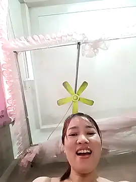 Snapshot of ladzy_sexy chatting on March 14, 2026, 2:50 am ladzy sexy online show from March 14, 2026, 2:50 am