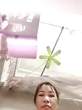 Snapshot of ladzy_sexy chatting on March 18, 2026, 11:08 pm ladzy sexy online show from March 18, 2026, 11:08 pm