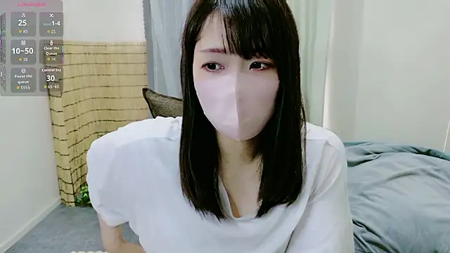 Natsumi-chan online show from October 13, 2025, 3:28 am