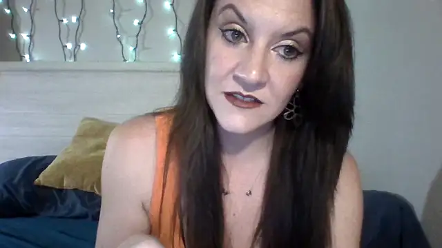 Snapshot of easy_briezy chatting on December 1, 2025, 3:22 am easy briezy online show from December 1, 2025, 3:22 am