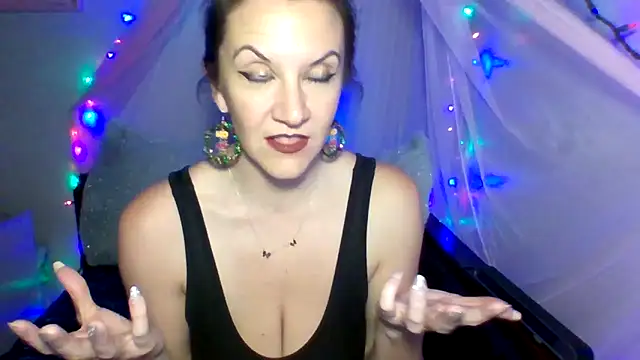 Snapshot of easy_briezy chatting on December 3, 2025, 10:08 pm easy briezy online show from December 3, 2025, 10:08 pm