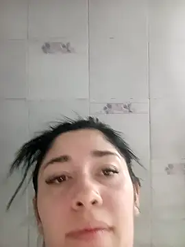 AbbyLewiis online show from October 31, 2025, 11:11 am