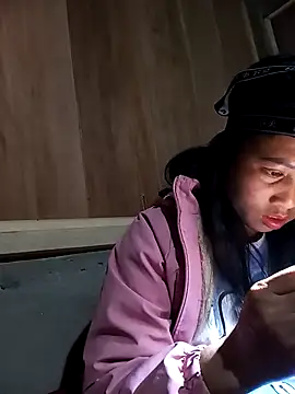 jerry-xx online show from March 17, 2026, 7:50 pm