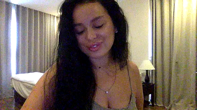 Fayronna online show from February 18, 2026, 4:41 am