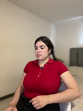 Isabella LaRue online show from April 24, 2026, 8:44 pm