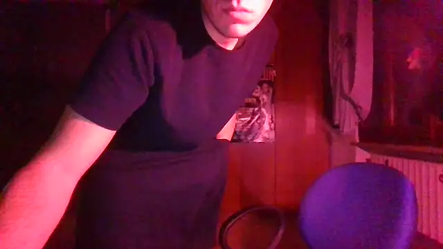 Snapshot of Kaeell chatting on October 19, 2025, 10:32 pm Kaeell online show from October 19, 2025, 10:32 pm