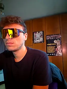 Snapshot of Kaeell chatting on October 20, 2025, 3:01 pm Kaeell online show from October 20, 2025, 3:01 pm