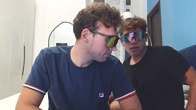 Snapshot of Kaeell chatting on November 18, 2025, 7:07 pm Kaeell online show from November 18, 2025, 7:07 pm