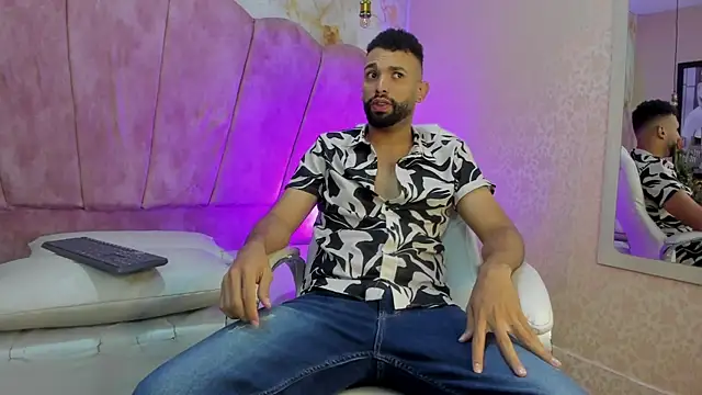 Snapshot of onlymen2025 chatting on October 9, 2025, 11:41 am onlymen2025 online show from October 9, 2025, 11:41 am