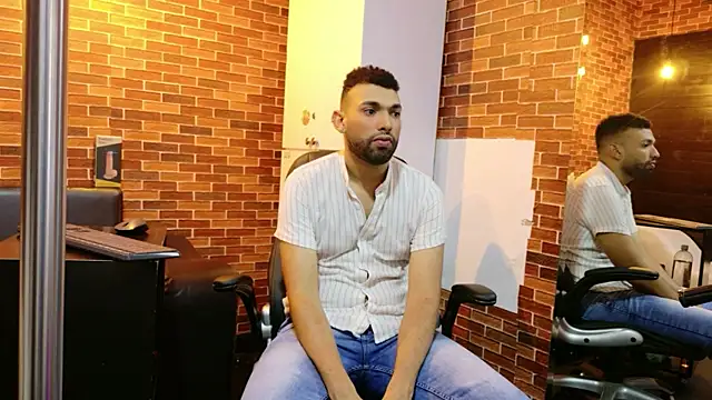 Snapshot of onlymen2025 chatting on October 21, 2025, 7:58 pm onlymen2025 online show from October 21, 2025, 7:58 pm