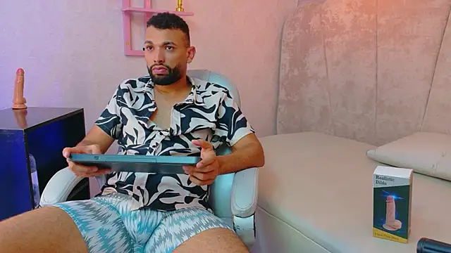 Snapshot of onlymen2025 chatting on November 7, 2025, 7:47 pm onlymen2025 online show from November 7, 2025, 7:47 pm