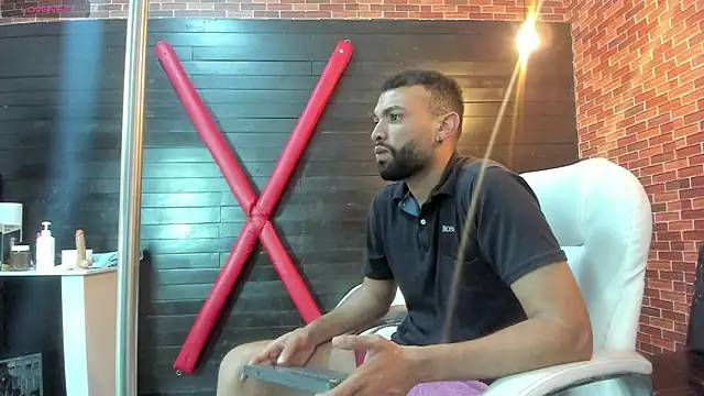 Snapshot of onlymen2025 chatting on November 10, 2025, 7:57 pm onlymen2025 online show from November 10, 2025, 7:57 pm