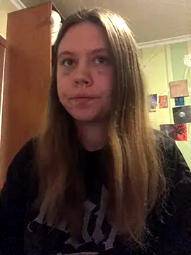 LunaVirelle online show from October 16, 2025, 4:08 pm