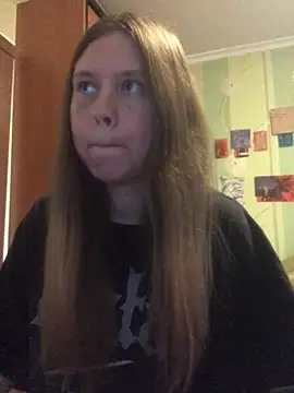 LunaVirelle online show from July 19, 2026, 5:38 pm