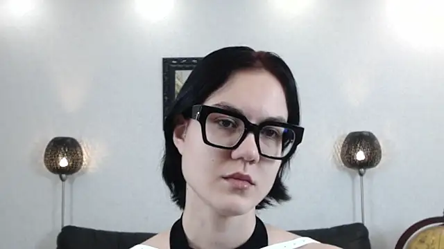 Marie Fitch online show from December 2, 2025, 10:49 pm