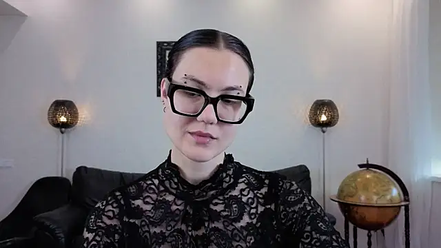 Marie Fitch online show from June 4, 2026, 2:28 am