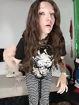 Lucy colee online show from March 3, 2026, 4:57 pm